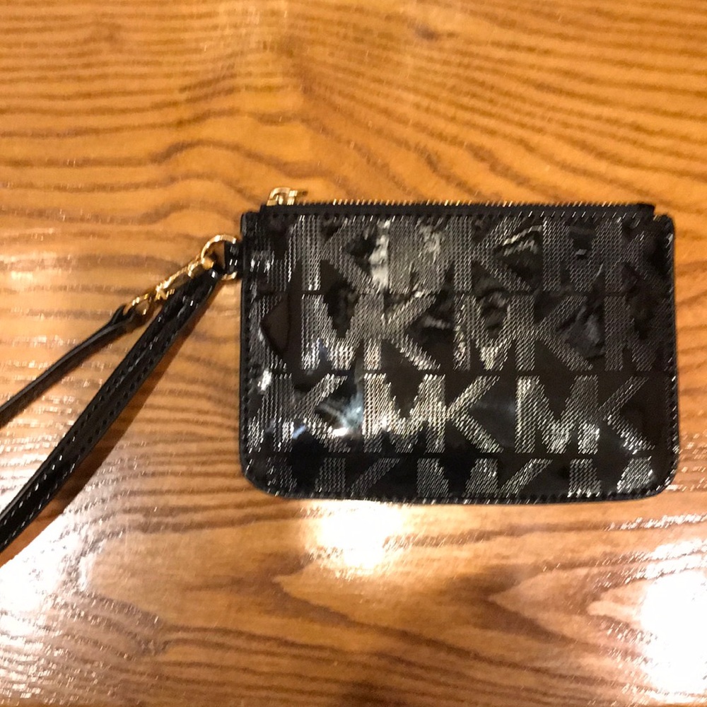 Michael Kors Wristlet